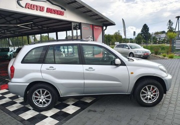 Toyota RAV4 II 2.0 i 16V 150KM 2001 Toyota RAV4 Toyota RAV 4 II 2.0BENZYNA NAPED 4X4 2.0 Benzyna 150KM, zdjęcie 3