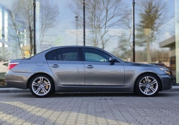 BMW Seria 5 E60 Sedan 540 i 306KM 2008 BMW Seria 5 Seria 5 4.0i 306KM Vat Marza Nawigacja GPS Bluetooth, zdjęcie 3