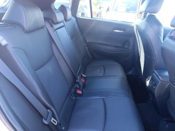 Toyota Corolla Cross 2.0 Hybrid Dynamic Force 197KM 2024 Toyota Corolla Cross 2.0 Hybrid Executive Toyota C, zdjęcie 16