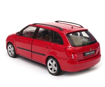 Модель Skoda Fabia Combi II Welly в масштабе 1:24.