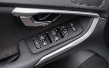 Volvo V40 II Cross Country D2 115KM 2013 Volvo V40 1.6 D2 115KM Alu Pdc Hak Full Serwis Gwarancjia 1.6 Diesel, zdjęcie 15