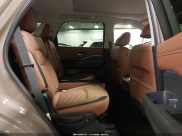 Nissan Pathfinder III 2023 Nissan Pathfinder Platinum 2023 3.5 Benzyna 284KM, zdjęcie 13