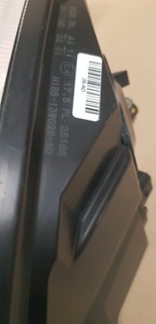 FORD FIESTA MK8 ФОНАРЬ ПЕРЕДНИЙ ПРАВЫЙ H1BB-13W029AD
