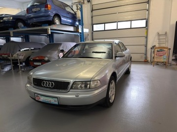 Audi A8 D2 Sedan 3.7 quattro 230KM 1997 Audi A8 (D2) 3.7 V8 Quattro - 1997 Elegancja, moc i niemiecka precyzja, zdjęcie 31