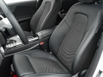 Mercedes Klasa A W177/V177 Hatchback Facelifting 1.3 200 163KM 2023 Mercedes A 200 WD1049T#200 Progressive 7G-DCT, zdjęcie 13