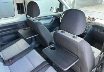 Volkswagen Caddy IV Kombi Maxi 1.4 TSI BlueMotion Technology 125KM 2017 Volkswagen Caddy Nowy rozrzad Tempomat, Bi-ksenon, Podgrzewane fotele, Sal, zdjęcie 32
