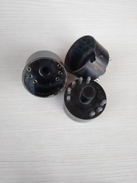 Cokół lamp stalowych 3 + 5 pin