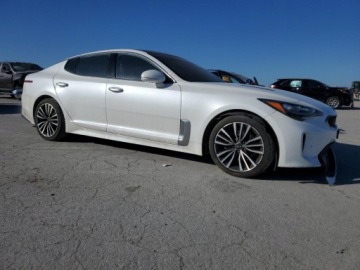 Kia Stinger Liftback 2.0 T-GDI 255KM 2018 Kia Stinger Premium 2018 2.0l 2.0 Benzyna 255KM, zdjęcie 4