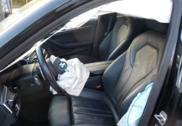 BMW Seria 5 G30-G31 2022 BMW Seria 5 Plug-in Okazja 2.0 Hybryda Plug-in 190KM, zdjęcie 24