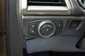 Ford Mondeo V Kombi 2.0 TDCi 180KM 2016 Ford Mondeo Vignale 2.0TDCi 180KM Automat 2016r., zdjęcie 27