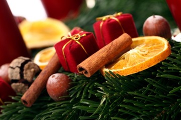 РОЖДЕСТВЕНСКИЕ АРОМАТНЫЕ СУХИЕ Корица Анис Апельсины Декоративные Декоративные
