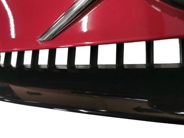Atrapa, grill VOLVO EX-40