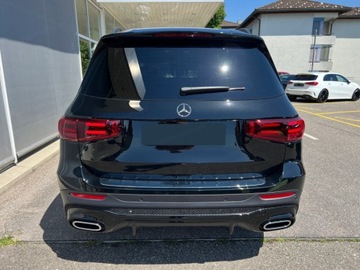 Mercedes GLB SUV Facelifting 2.0 220 190KM 2025 MERCEDES-BENZ GLB 220 4-Matic AMG Line 2.0 (190KM) 2025, zdjęcie 3