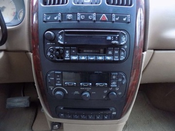 Chrysler Grand Voyager 2003 Chrysler Grand Voyager BIALOLEKA 3.3 Benzyna V6 (174 KM), 2003r. prod. K, zdjęcie 12