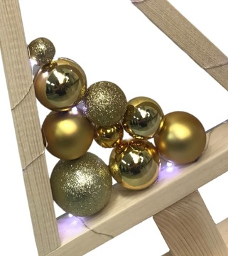 CHOINKA DREWNIANA Z BOMBKAMI OZDOBA STROIK + LED