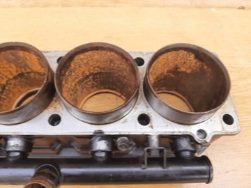 ЦИЛИНДРЫ ЦИЛИНДРЫ KAWASAKI ZX10 TOMCAT