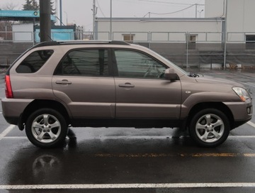 Kia Sportage II 2.0 CRDI VGT 150KM 2010 Kia Sportage 2.0 CRDi, Salon Polska, Automat, zdjęcie 5