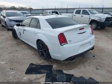 Chrysler 300C II 2023 Chrysler 300 C 2023 6.4l 6.4 Benzyna 485KM, zdjęcie 3