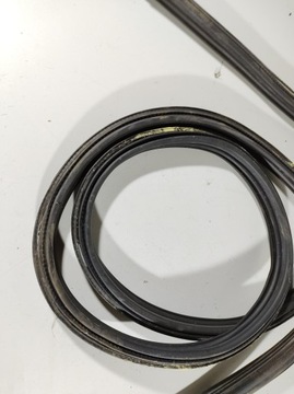 JEEP COMPASS 13R - ПРОКЛАДКА КРЫШКИ БАГАЖНИКА