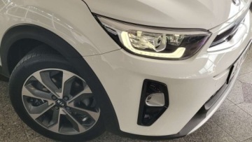 Kia Stonic I Crossover 1.0 T-GDI 120KM 2018 Kia Stonic STONIC 120KM Bi-Color Navi Niski przebieg MOZLIWA ZAMIANA 120KM, zdjęcie 9