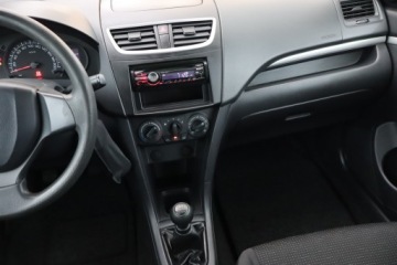 Suzuki Swift V Hatchback 5d 1.2 VVT 94KM 2011 Suzuki Swift 1.2, Salon Polska, Klima, Parktronic, zdjęcie 7