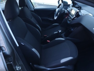 Peugeot 208 I Hatchback 3d 1.2 VTI 82KM 2014 Peugeot 208 1.2 PureTech, Klima, Tempomat,ALU, zdjęcie 8