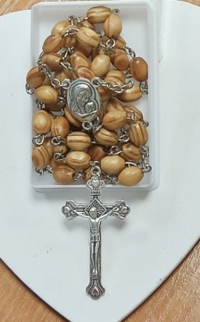 ЧЕТКИ Деревянные из *Оливкового Дерева* с почвой из Святой Земли.