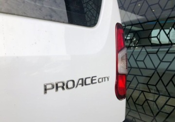 Toyota 2022 Toyota Proace City Verso PROACE CITY VERSO 1.5 D-4 Combi FV23 1 wlascic, zdjęcie 24