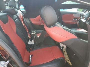 Mercedes Klasa A W177/V177 2021 Mercedes-Benz Klasa A 220 4Matic 2021 2.0l 2.0 Benzyna 188KM, zdjęcie 10