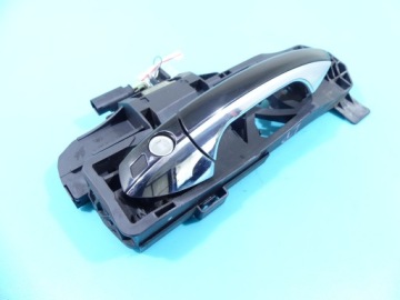 Передняя левая наружная дверная ручка Mercedes W221