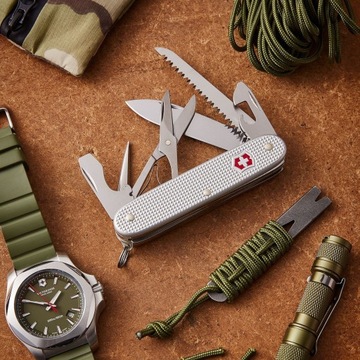 Scyzoryk nóż Victorinox FARMER X 0.8271.26 Alox