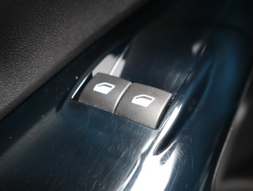 Citroen C4 Cactus Crossover 1.2 PureTech 82KM 2017 Citroen C4 Cactus 1.2 PureTech, Automat, Skóra, zdjęcie 19