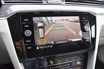 Volkswagen Passat B8 Variant Facelifting 1.5 TSI EVO 150KM 2022 Volkswagen Passat Variant SalonPL 1.5 TSI 150KM DSG Combi HAK Elegance pod, zdjęcie 15