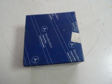 UCHWYT KLAMKA SZYBY BOCZNEJ MERCEDES A3817250179