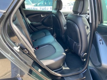 Hyundai ix35 SUV 1.7 CRDi 115KM 2011 Hyundai ix35 KLIMATYZACJA SKORY GRZANE FOTELE PARKTRONIC TEMPOMAT PELEN SE, zdjęcie 6