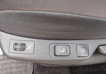 Citroen C4 II Hatchback 5d Facelifting 1.6 HDi 92KM 2015 Citroen C4 2015r, 1.6 HDI. Lekko uszkodzony lewy przod. Jezdzi. 1.6 92KM, zdjęcie 14