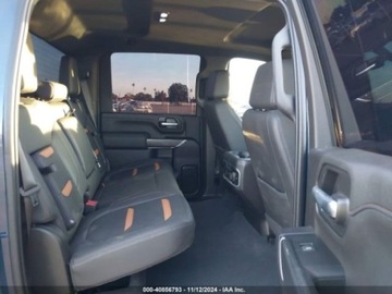  GMC Sierra 2022r., 2500HD AT4, od ubezpieczalni 6.6 Benzyna 445KM, zdjęcie 8