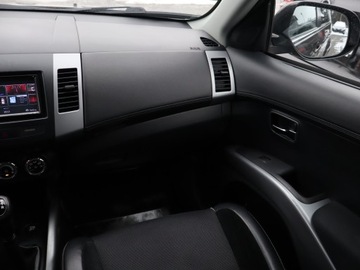 Mitsubishi Outlander III SUV 2.0 DOHC MIVEC 147KM 2012 Mitsubishi Outlander 2.0, Salon Polska, Skóra, zdjęcie 7