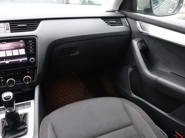 Skoda Octavia III Kombi Facelifting 1.5 TSI ACT 150KM 2019 Skoda Octavia 1.5 TSI, Salon Polska, Serwis ASO, zdjęcie 7