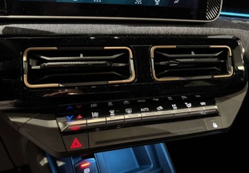 Renault 2025 Renault 4 GDYNIA techno 150 KM comfort range, niski przebieg, gwarancja, zdjęcie 7