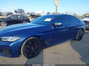 BMW Seria 5 G30-G31 2021 BMW M5 2021, 4.4L, 4x4, M550I 4.4 Benzyna 523KM, zdjęcie 4
