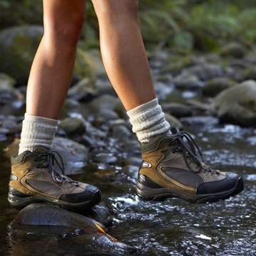 SUSZARKA DO BUTÓW Z DEZYNFEKCJĄ OZONOWĄ DO RĘKAWIC SKARPET OSUSZACZ 20 W