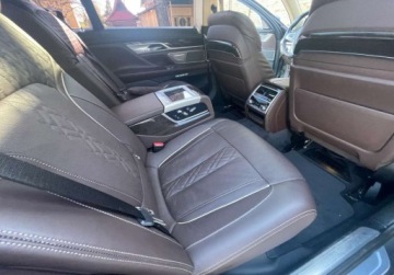BMW Seria 7 G11-G12 Sedan L 740e 326KM 2016 BMW Seria 7 Plug-in Long G12 740Le iPerformance Full Opcja Lift Zadbana P, zdjęcie 17