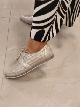 ТУФЛИ НА ТЕЛЕЖКЕ, КОЖАНЫЕ, АЖУРНЫЕ ВЕСНА HELIOS 36