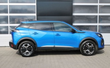 Peugeot 2008 II SUV Facelifting 1.2 PureTech 130KM 2024 Peugeot 2008 PureTech 130 Allure SS EAT8 2024 Polift SalonPLGwarancja od, zdjęcie 15