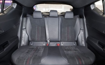 Toyota C-HR I Crossover Facelifting 1.8 Hybrid 122KM 2023 Toyota C-HR 1.8 Hybrid GPF GR Sport 1.8 Hybryda 122KM, zdjęcie 11