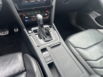 Volkswagen Arteon Fastback Facelifting 2.0 TDI 200KM 2022 Volkswagen Arteon 2.0 TDI 200KM R-Line DSG 4Motion, zdjęcie 24