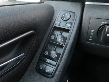 Mercedes Klasa B W245 180 CDI 109KM 2008 Mercedes B B 180 CDI , Salon Polska, Klima, zdjęcie 15