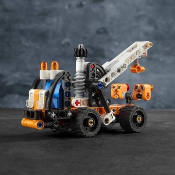 LEGO TECHNIC 42088 Грузовик со стрелой 2 в 1