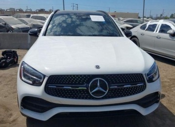 Mercedes GLC C254/X254 2022 Mercedes-Benz GLC 2022, 2.0L, od ubezpieczalni, zdjęcie 1